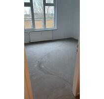 Mietwohnung 64 qm, 2 Zi, WBS Mandant, Dachgeschoss ab sofort - Essen Stadtbezirk IV