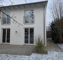 Doppelhaushälfte mit PV-Anlage u. großem Garten in Haindlfing - Freising Am Vogelherd