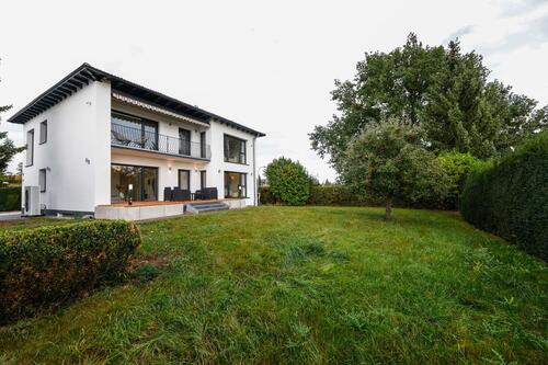 Foto - Sanierte Souterrain Einliegerwohnung in einem 2-MFH