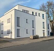 Moderne Neubauwohnung mit Küche und Stellplatz im Ortskern von Neuenkirchen zu vermieten!