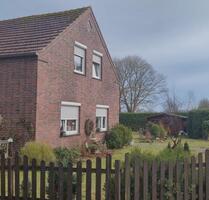 Haushälfte mit großzügigem Garten - Wittmund