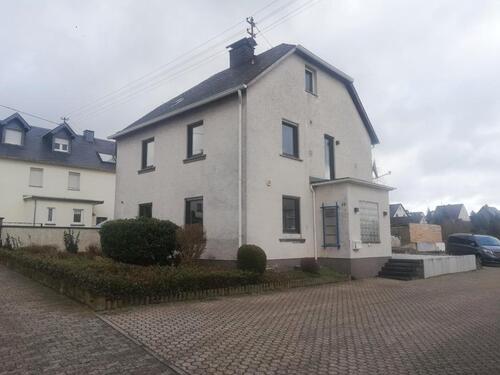 Foto - Wohnhaus zu vermieten - 1.200,00&nbsp;EUR Kaltmiete, ca.&nbsp; 140,00&nbsp;m&sup2;