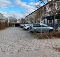 Pkw Stellplatz - Parkplatz - Allee am Röthelheimpark 50 - Erlangen Am Anger
