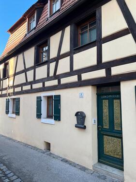 Foto - Liebhaber Haus in Herrieden - 900,00&nbsp;EUR Kaltmiete, ca.&nbsp; 110,00&nbsp;m&sup2;