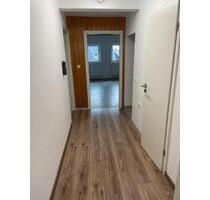 Großzügige 3 12-Zimmer Wohnung in Wabern (zentrale Lage)