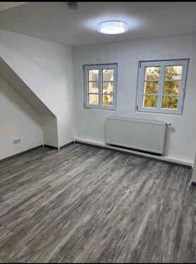 Foto - Kernsanierte 4 Zimmer Wohnung sofort bezeugfrei