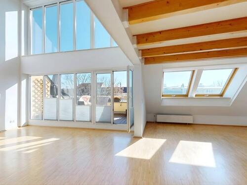 Foto - ** Über den Dächern: Einzigartige 3-Zi.-Maisonettewohnung mit DACHTERRASSE und GALERIE **