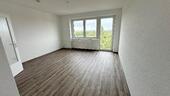 Foto - Erstbezug nach Renovierung - Lichdurchflutete Wohnung in ruhiger Lage