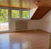 Helle 3,5-Zimmer-Dachgeschosswohnung mit großem Balkon in ruhiger - Gelsenkirchen Gelsenkirchen-Mitte