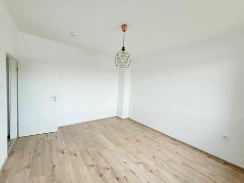 Foto - Schöne 2 Zimmer Wohnung mit Einbauküche in zentraler Lage