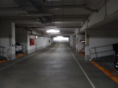 Foto - Tiefgaragenstellplatz WahrenHopfenbergstr.