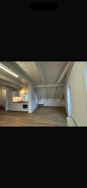 Foto - Helle-2-Zimmer-Wohnung mit Galerie und TG-Stellplatz