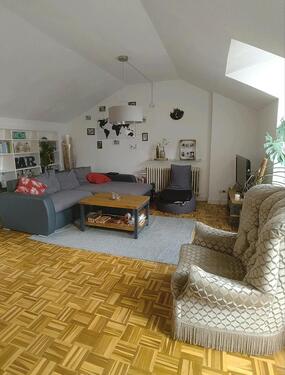 Foto - Zentrale 2,5-Zimmer-Wohnung mit ca. 25 m² ruhiger Dachterrasse