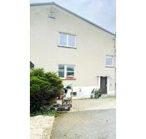 Lichtdurchflutete 3-Raum-Wohnung mit Panorama-Ausblick - Meerane