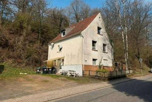 Foto - Haus zu verkaufen in Saarland, Ortsteil Wendel