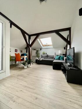 Foto - Möblierte Innenstadtwohnung mit Balkon, Klima & Waschtrockner