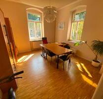Vollmöblierter 19 m² Büroraum in Altbauvilla – Gemeinschaftsbüro mit Balkon - Dresden Neustadt