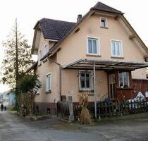 Freistehendes Einfamilienhaus mit Garten in ruhiger Lage - Wolpertswende