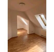 Dachgeschosswohnung mit Kamin - 240,00&nbsp;EUR Kaltmiete, ca.&nbsp; 48,00&nbsp;m&sup2; in Rochlitz (PLZ: 09306)