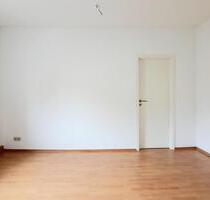 Gemütliche 3-Zimmer-Wohnung mit Balkon und Stellplatz im Hinterhof - Aschersleben