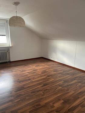 Foto - DG Wohnung zu verkaufen- mit EBK , Stellplatz-Privatverkauf