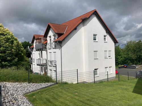 Foto - Moderne 3-Zimmer Wohnung mit offener Küche und Balkon 1. OG