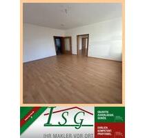 3,5-Raum Wohnung im 2. OG - günstig gelegen! Garten! AB 01.02.2026 - Hainichen 3,5-Raum Wohnung im 2. OG - günstig gelegen! Garten! AB 01.02.2026 - Hainichen