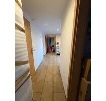 Dachgeschoss Wohnung - 1.050,00&nbsp;EUR Kaltmiete, ca.&nbsp; 89,00&nbsp;m&sup2; in Essen (PLZ: 45327) Stadtbezirk VI