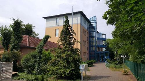 Foto - Seniorenfreundliche 2-Raumwohnung in parkähnlicher Anlage mit Fahrstuhl