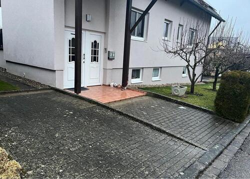 Foto - Helle 90 m² Wohnung mit EK & Garage - sofort verfügbar