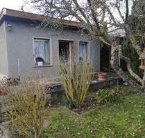 TOP Kleingarten! Massiver Bungalow+Brunnen+Terrasse, ca. 400 m² - Nesse-Apfelstädt