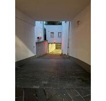 Parkplatz Tiefgarage mitten in Gerlingen