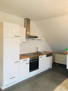 Foto - SINGLE-Wohnung - 2,5 Zimmer - DG-Wohnung
