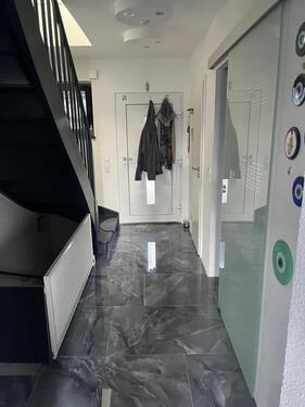 Foto - Kernsaniertes Reihenmittelhaus in Wiesbaden