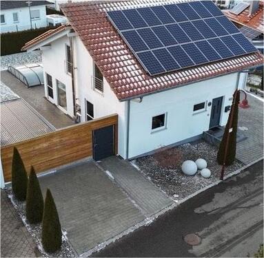 Foto - Einfamilienhaus zu verkaufen mit Pool PV Doppelgarage