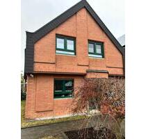 Doppelhaushälfte mit großem Garten in Troisdorf Kriegsdorf