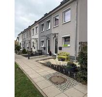 Charmantes Reihenhaus mit 4,5 Zimmern in Essen-Katernberg Charmantes Reihenhaus mit 4,5 Zimmern in Essen-Katernberg