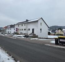 4 Familienhaus zu verkaufen 450000€ Wfl 335m2 Top Rendite - Rotenburg an der Fulda