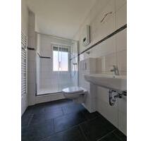 Ruhige Wohnlage mit zentraler Anbindung! Umfangreich renovierte 2-Zimmer-Wohnung mit Balkon - Bergkamen