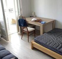 WG Zimmer+Balkon, Kü. Bad in Berlin Spandau (w)