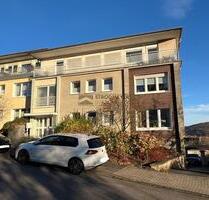 Helle und gut geschnittene 3,5-Zimmerwohnung mit Sonnenloggia und schöner Aussicht - Hagen Hagen-Mitte