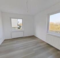 FRISCH RENOVIERT: Helle 3-Zimmer-Wohnung mit modernem Tageslichtbad - Nordenham