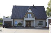 Foto - Einfamilienhaus mit Einliegerwohnung zum Wohnen und Gewerbe