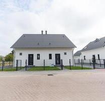 Doppelhaushälfte Neubau Erstbezug, Garten, Garage, Küche, etc. - Mittenwalde