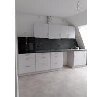 4-Zimmer DG-Wohnung, zentral am Lutherpark - Flensburg