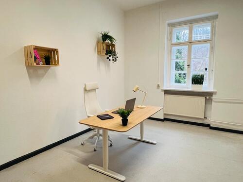 Foto - Zentral gelegene Büros in verschiedenen Größen ab 82,5 euro