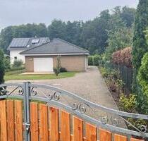 Einfamilienhaus im Bungalowstil mit großem Garten - Petershagen/Eggersdorf