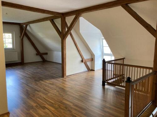 Foto - charmantes Haus mit 2 Zi.-Whg.118qm mit Galerie + Deckenbalken