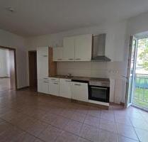 Helle Wohnung, Hochparterre mit Kamin und Einbauküche - Eberswalde