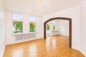 Foto - Modernisierte Balkonwohnung im Herzen vom Villenviertel!